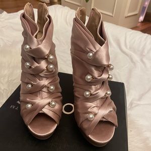 Jacobies Platform Heels